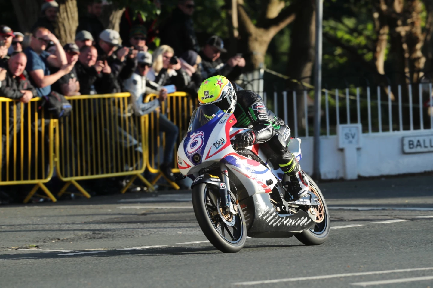 Ian Lougher on the Team Mirai electric prototype, on his way to a third-place finish