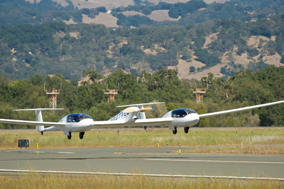 NASA has just announced that Pipistrel-USA's Taurus G4 aircraft won first prize in its Green Flight Challenge for practical electric aircraft (Photo: NASA)