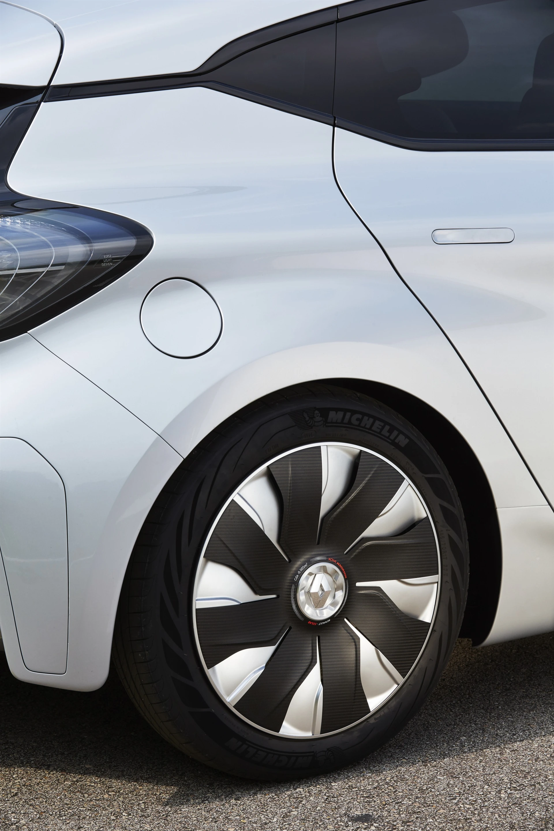 The active wheel panels close to increase aerodynamic performance