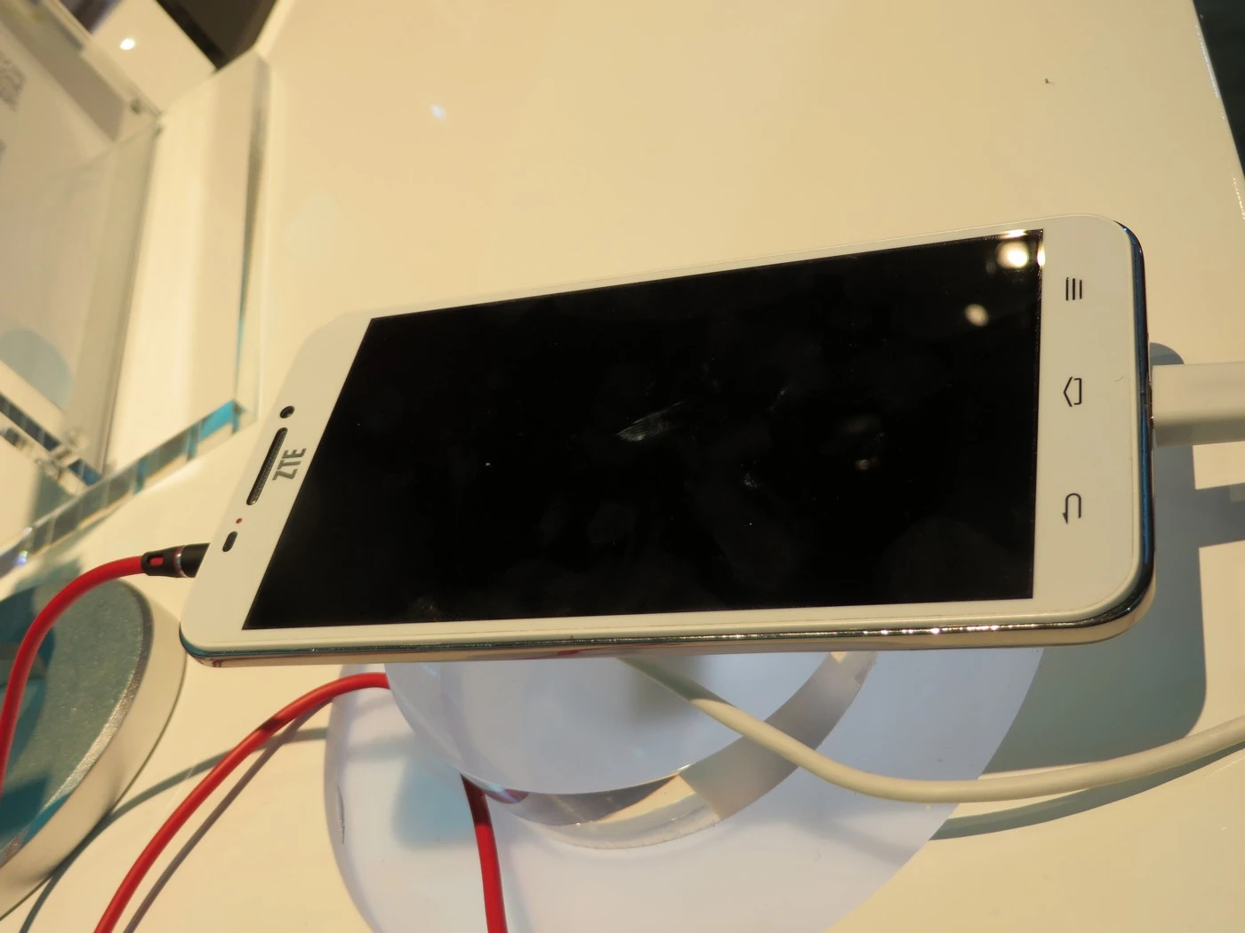 ZTE's original Grand Memo – a successor device will be announced at Mobile World Congress