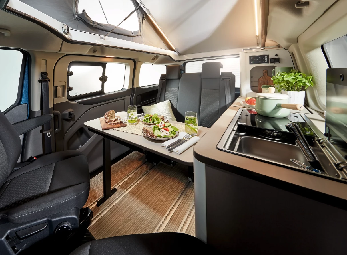 Inside the Copa 4x4 with four-seats installed