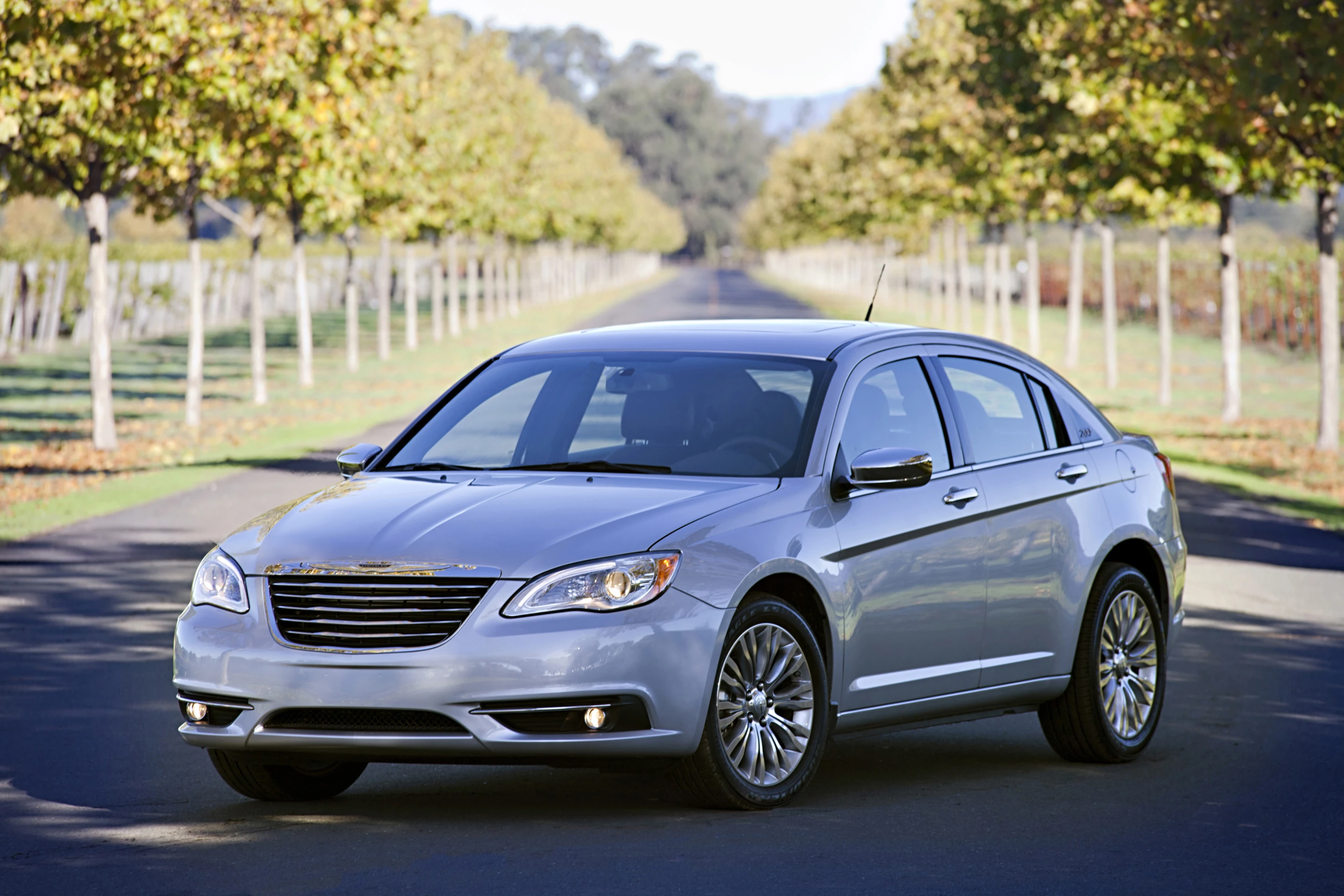 2013 Chrysler 200 is an IIHS Top Safety Pick+