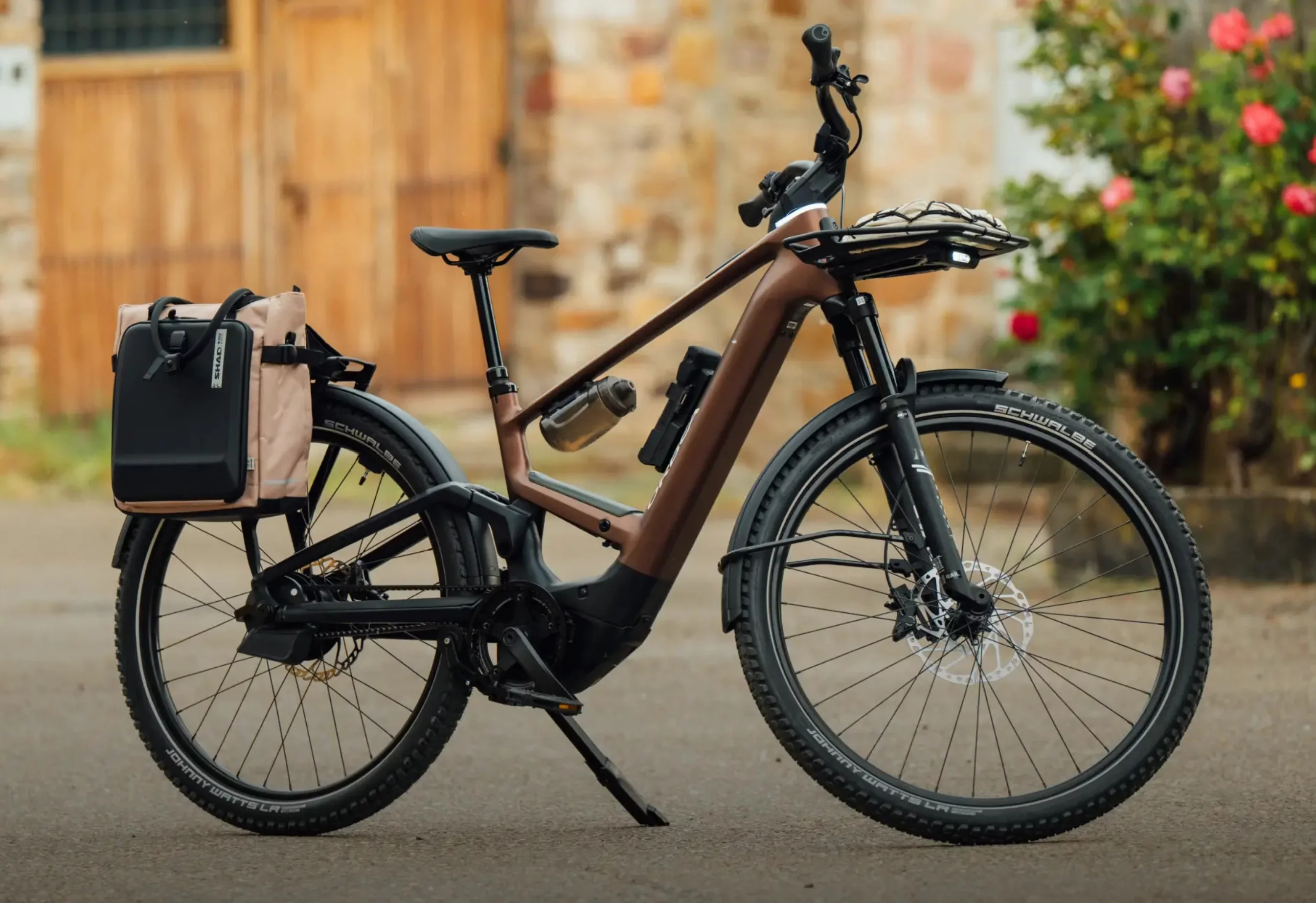 Full suspension, dropper seatpost, Bosch mid-mount motor and long-range battery, and Schwalbe all-terrain tires