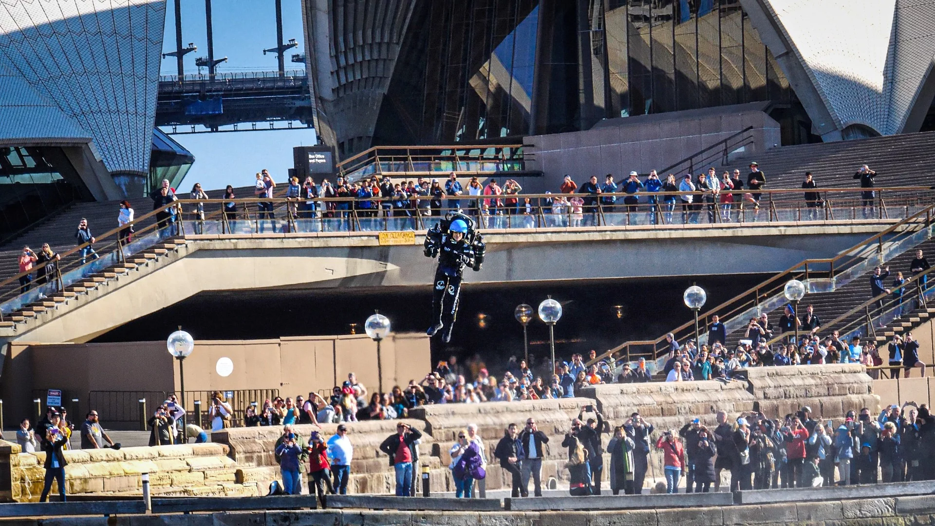 Crowds gather to watch, but the whole city of Sydney would've heard that flight