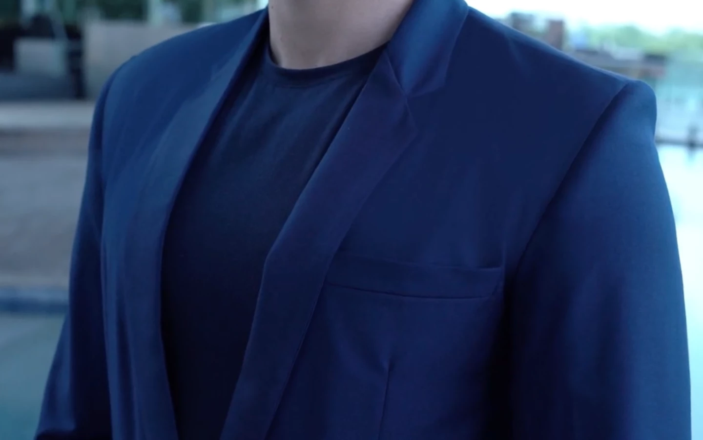 The AIR blazer has the look of luxury wool but with greater breathability than linen