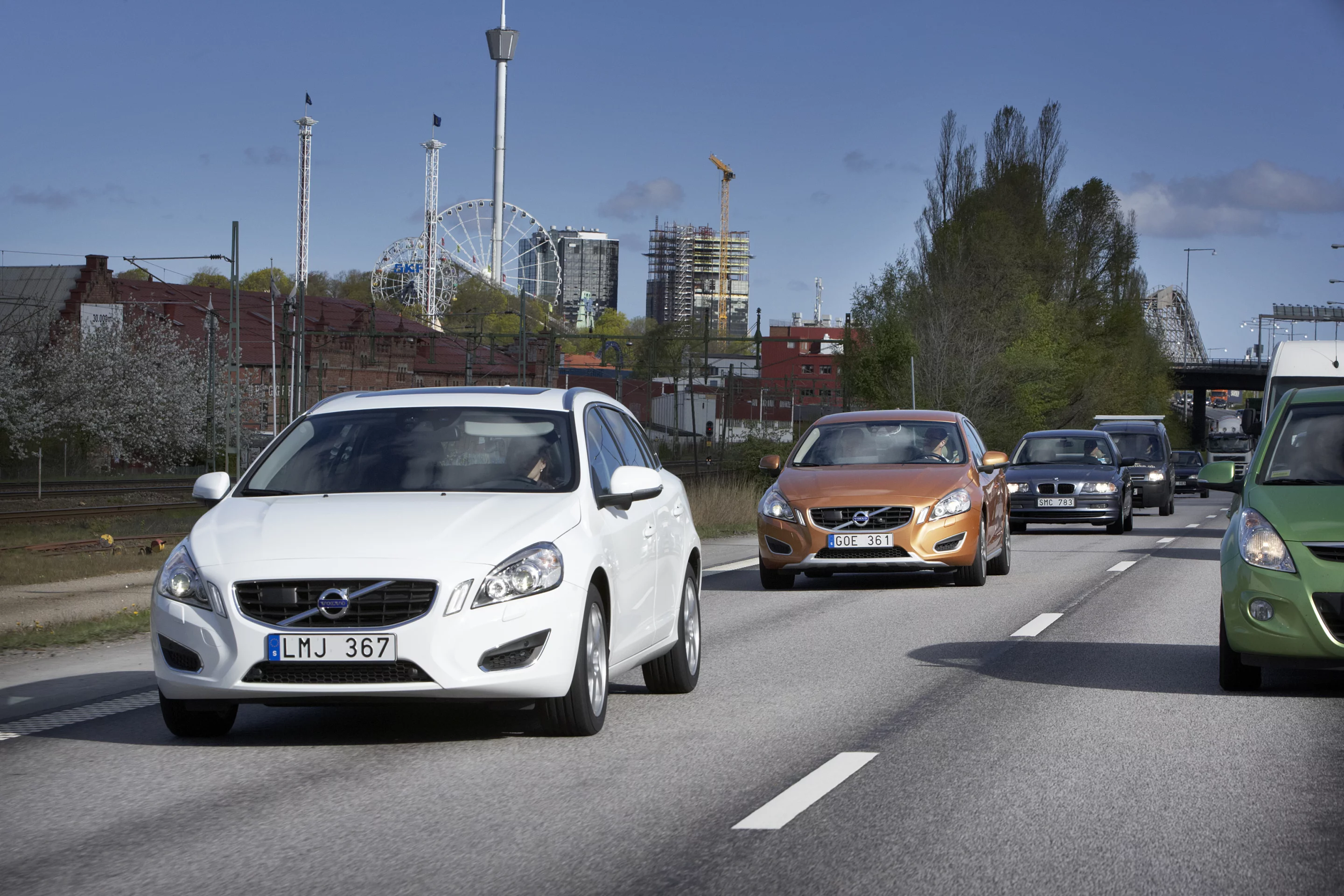 Volvo's new traffic jam assistance system autonomously follows the car in front