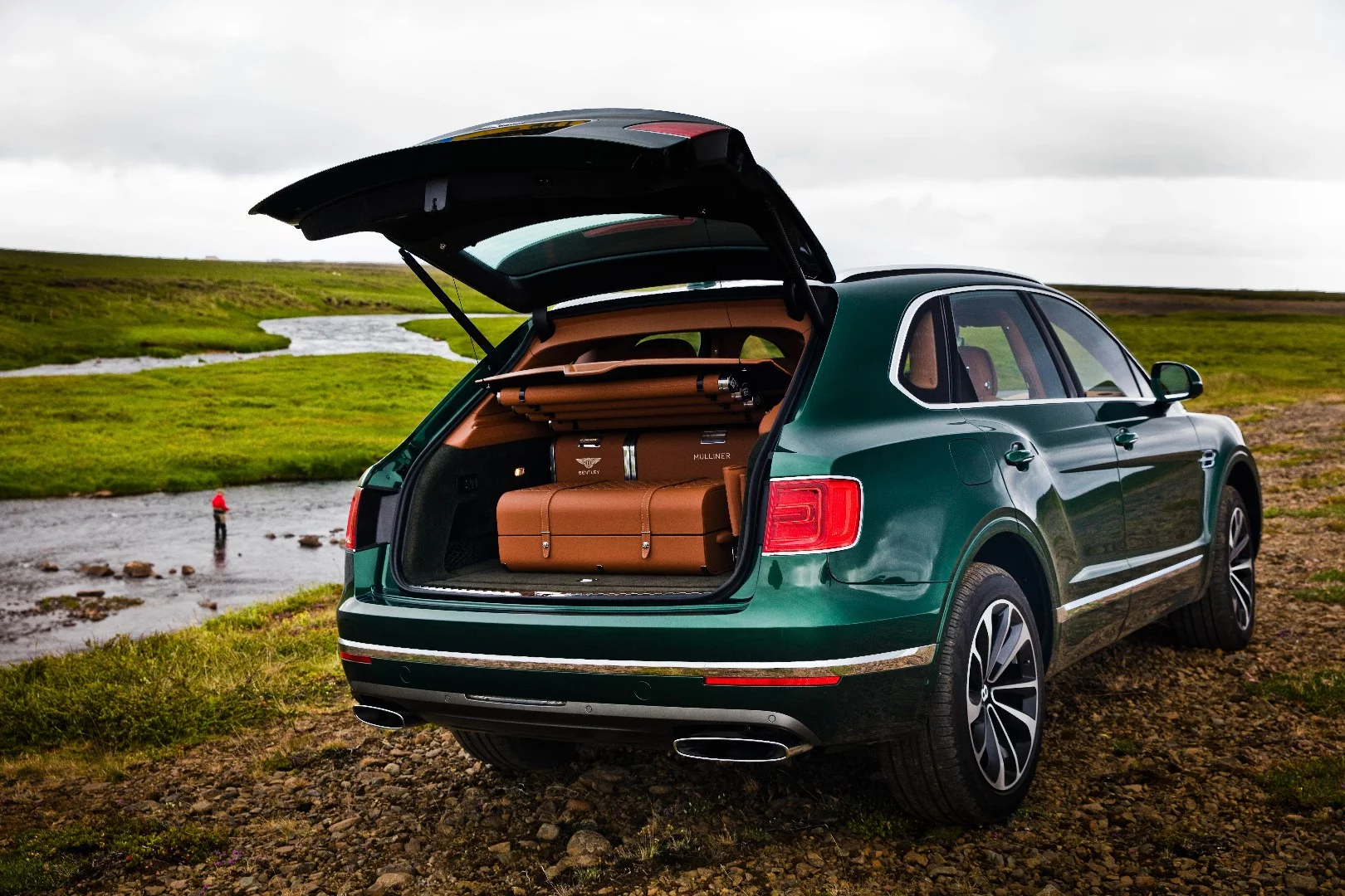 The Bentley Fly Fishing by Mulliner highlights how Mulliner can develop personalized Bentayga editions for sporty folk