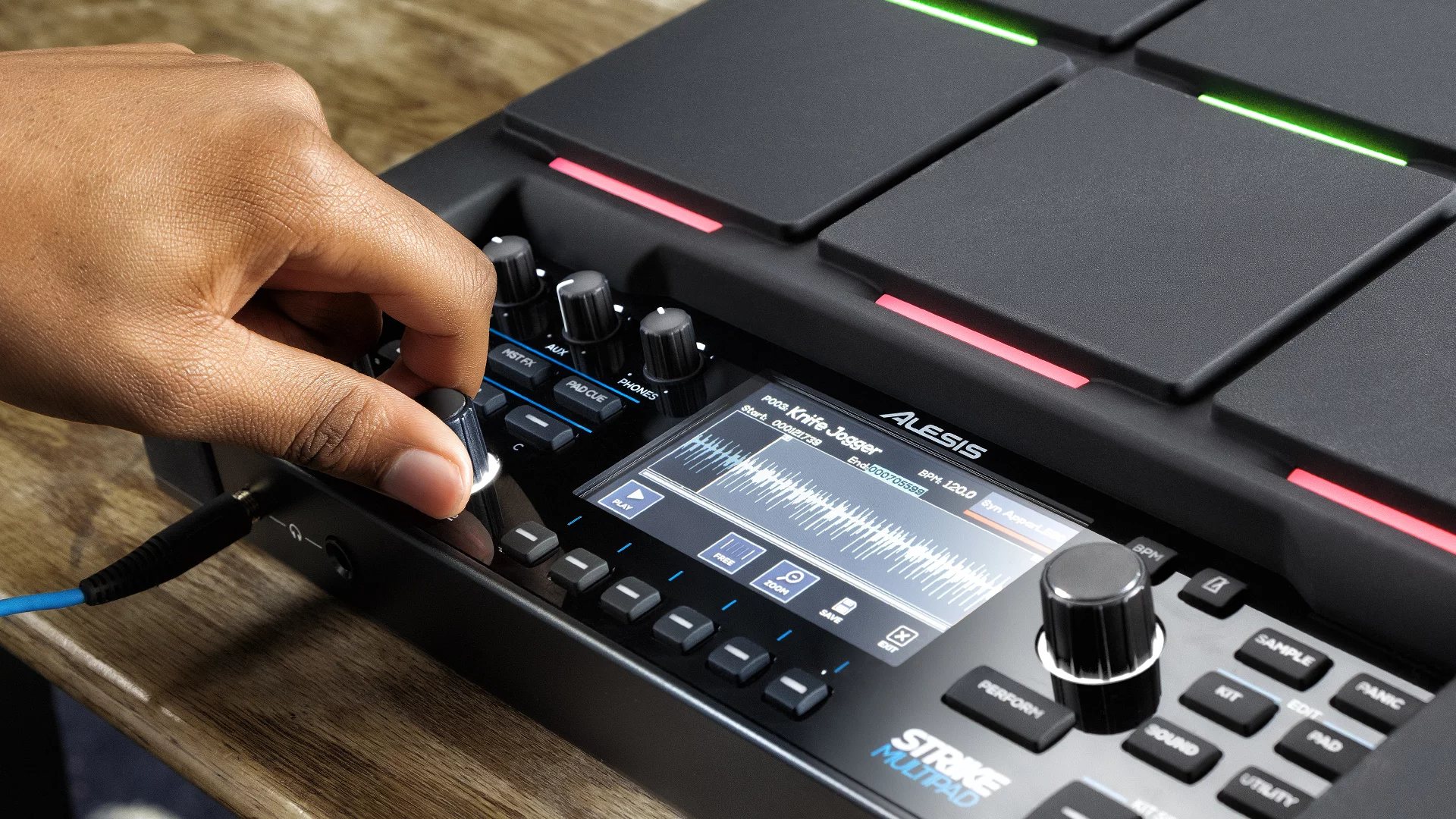 The Strike MultiPad's 4.3 inch display helps with editing samples, creating custom kits or changing settings