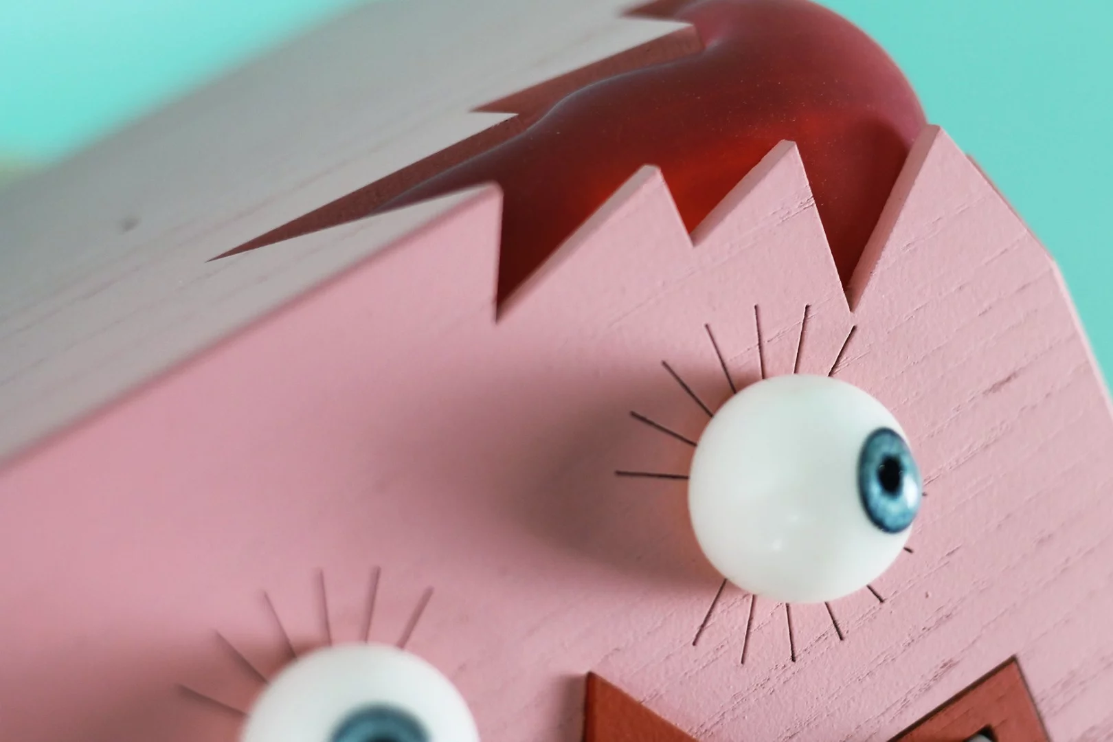 Mr Typo's spongy brain can be seen peeking through the cracked skull, but it's those eyes that give the voice synth its most haunting quality