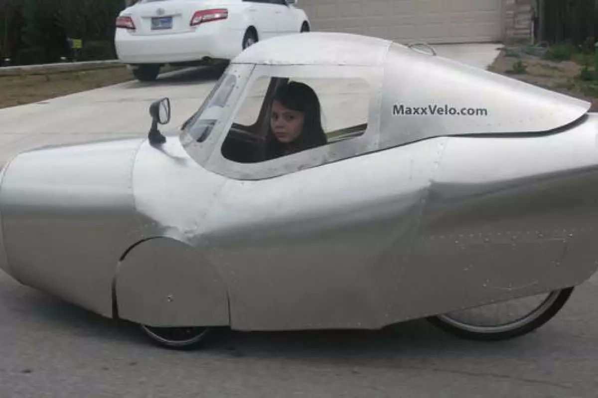 Designer Michael White's daughter drives the MaxxVelo