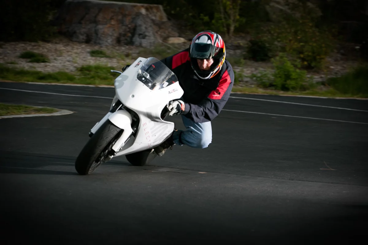 Hanebrink has unveiled the Hustler X5 electric bike, a competition class street racer capable of speeds over 80 mph and with a range in excess of 200 miles