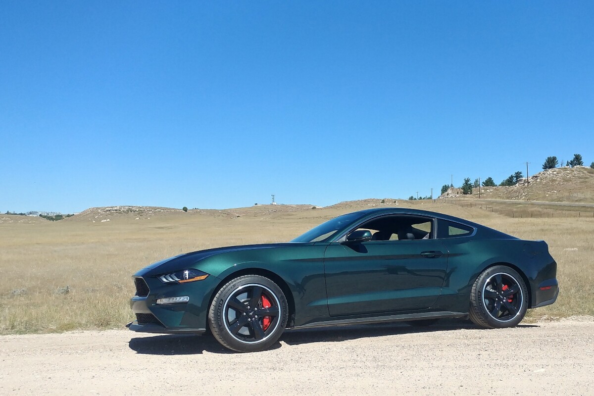 Review 2019 Mustang Bullitt Gives Big Screen Icon A 21st Century