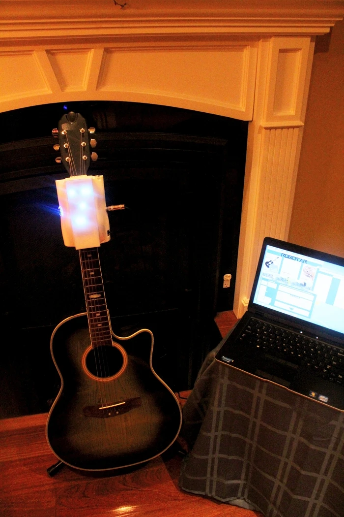 The device connects to a PC or Android device via Bluetooth