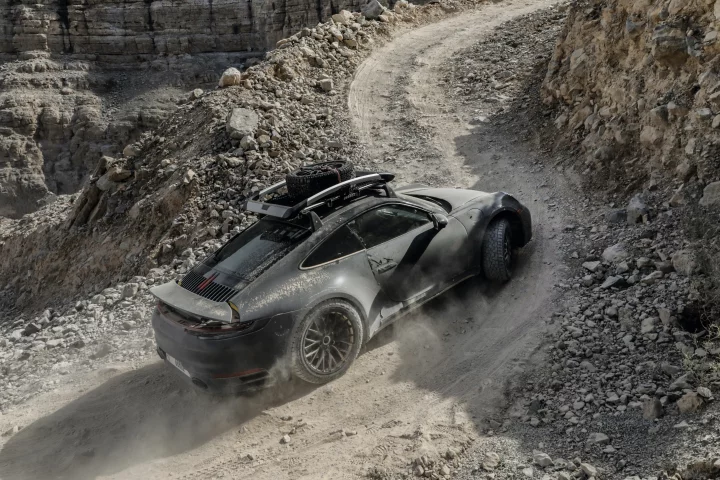 Porsche 911 Dakar prototype testing
