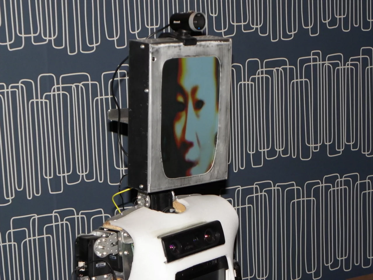 CHARLY's face morphs to absorb those of the people it sees (Photo: Gizmag)