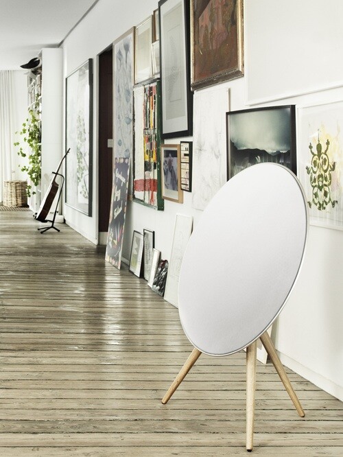 The A9 in basic white