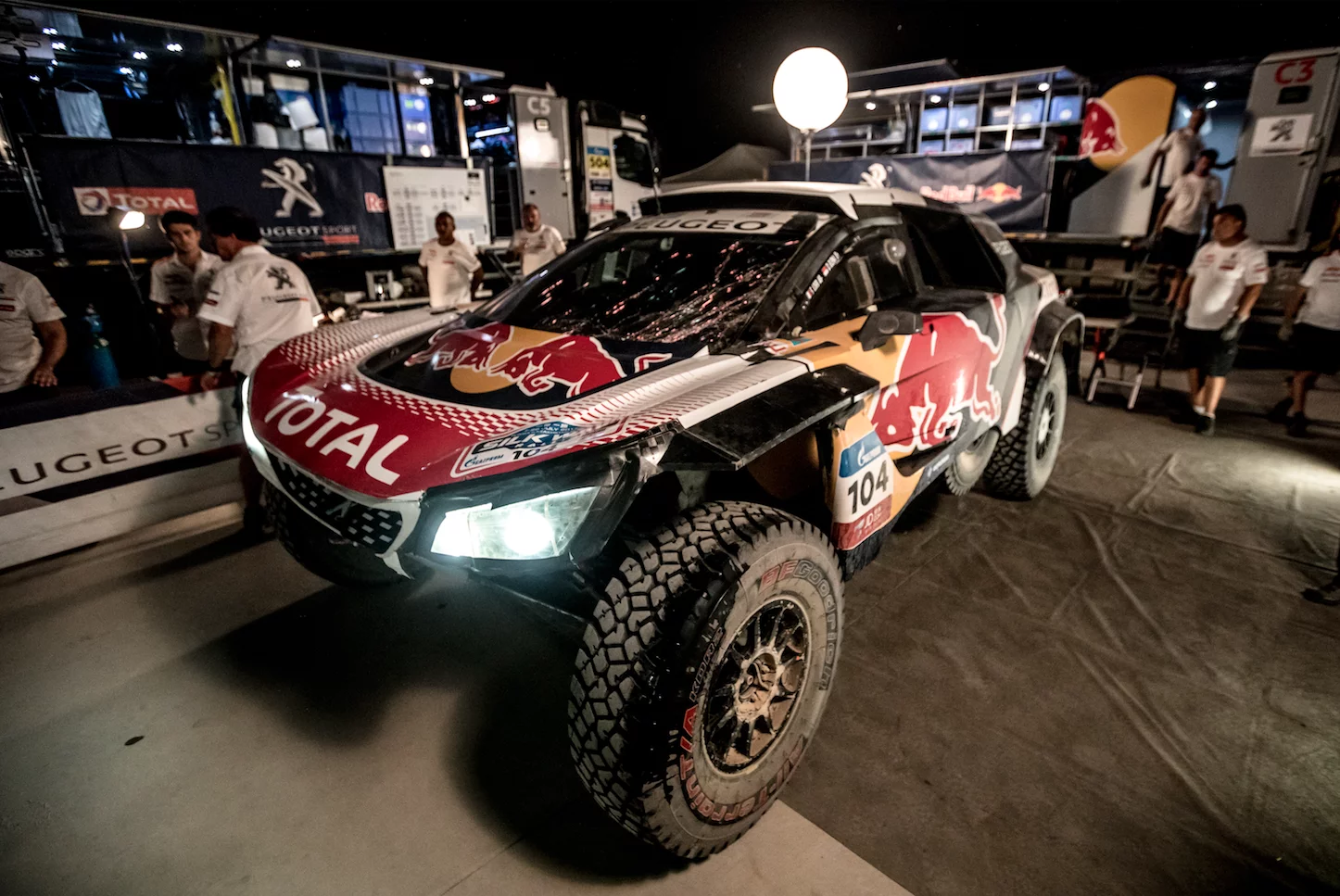 The damaged 3008DKR Maxi