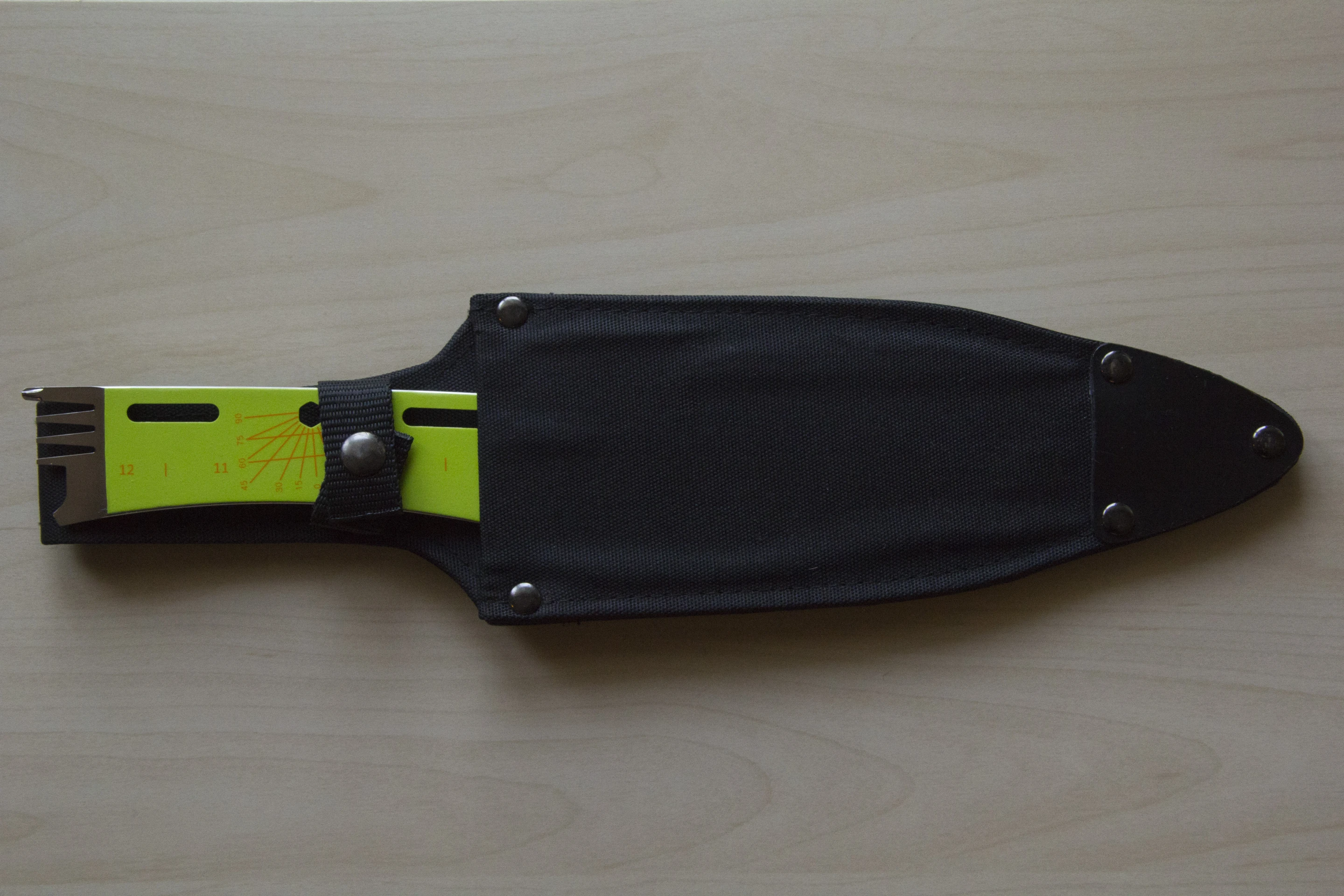 The Kniper in its sheath
