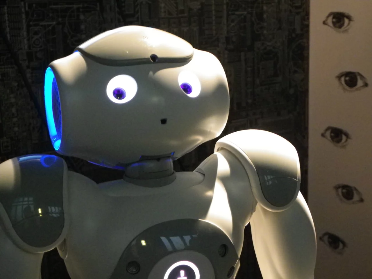 Nao, Aldebaran Robotics' versatile fool (Photo: Gizmag)