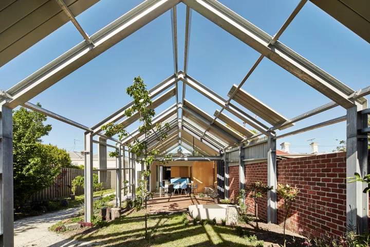 The Cut Paw Paw house, by Australia's Andrew Maynard Architects (Photo: Peter Bennetts)