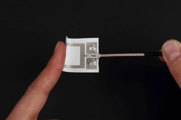A flexible, paper-like ceramic material has been created that promises to provide an inexpensive, fireproof, non-conductive base for a whole range of new and innovative electronic devices