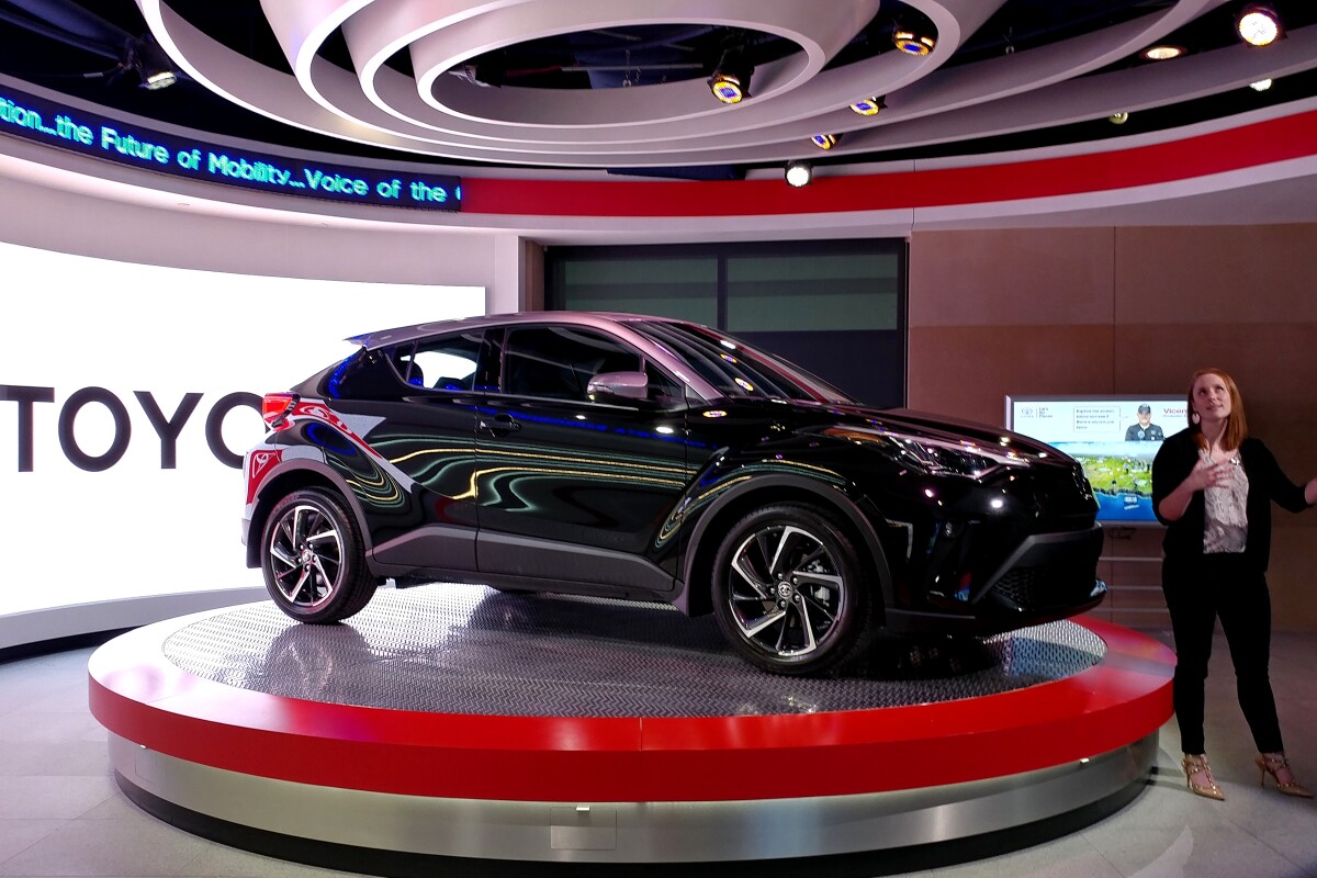 Toyota unveils 2020 C-HR compact crossover