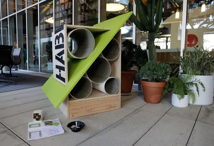 Pfeiffer Partners Architects came up with another pipe-based shelter (Photo: Found Animals)