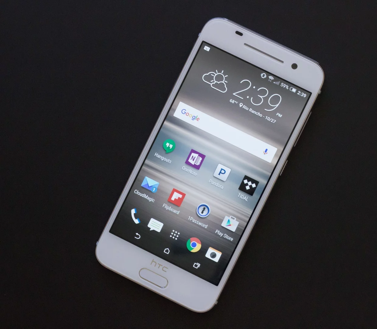 The One A9 has a 5-inch, 1080p display