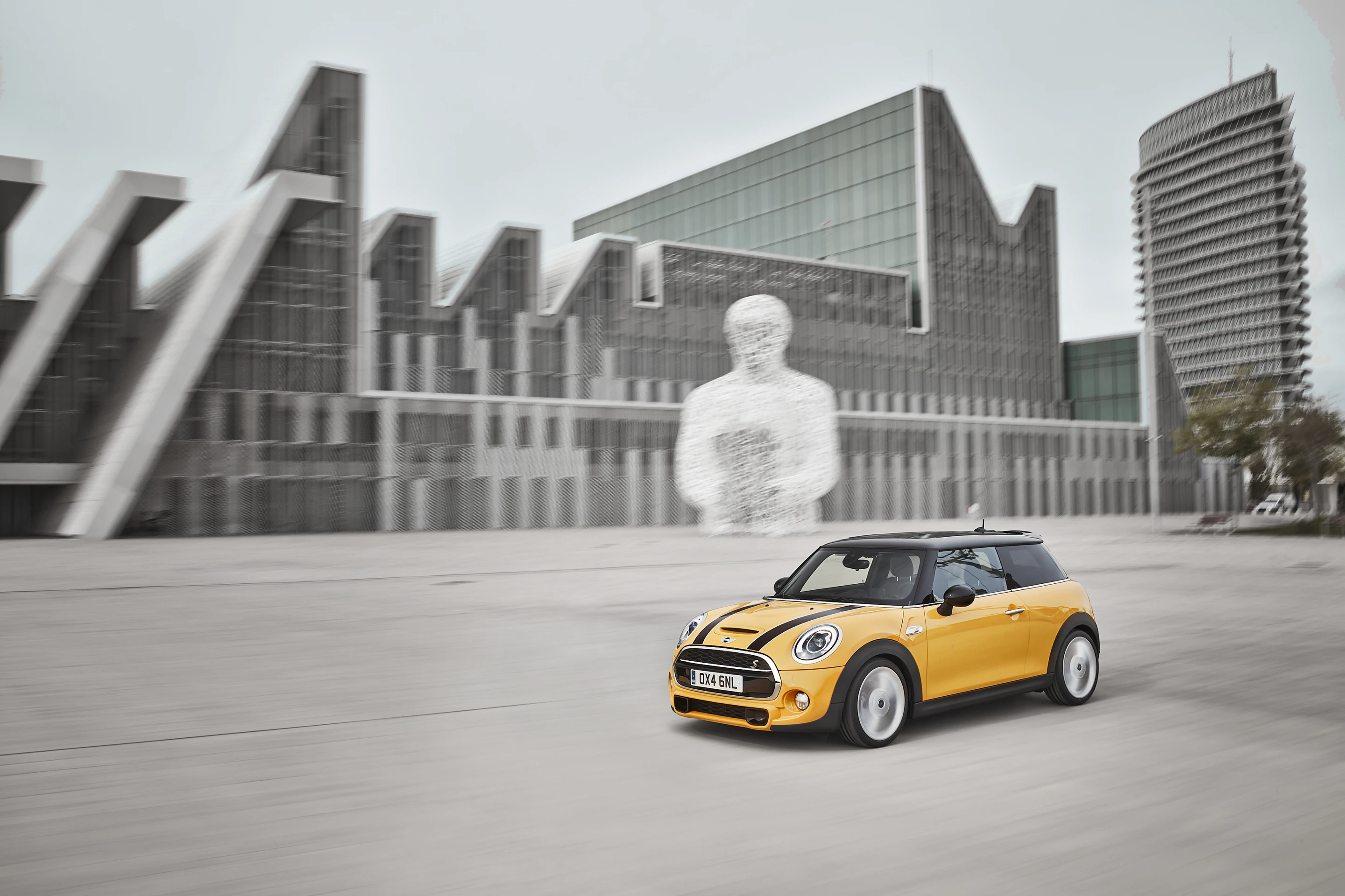 The Mini S debuted in Oxford