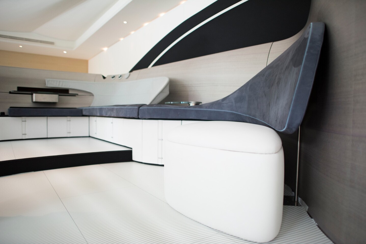 The roof and windows of the cabin can be opened to give a wide view of the world