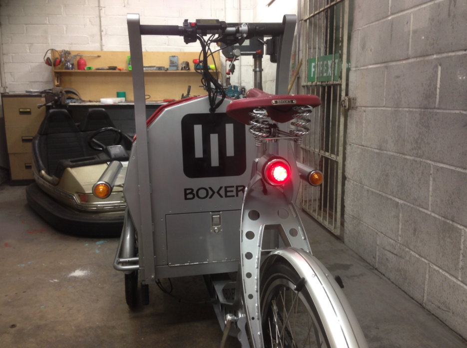 Boxer Cycles gives the trike the look of a classic aircraft