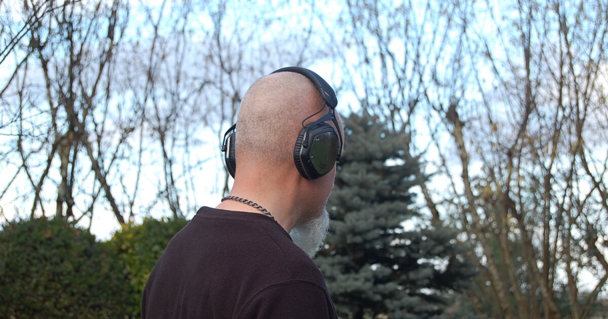 Review Crossfade Wireless Headphones Offer Quality Wired Or Wireless Listening The bose sport earbuds meet all the demands of a devoted athlete, but are these comfortable buds worth the price? review crossfade wireless headphones