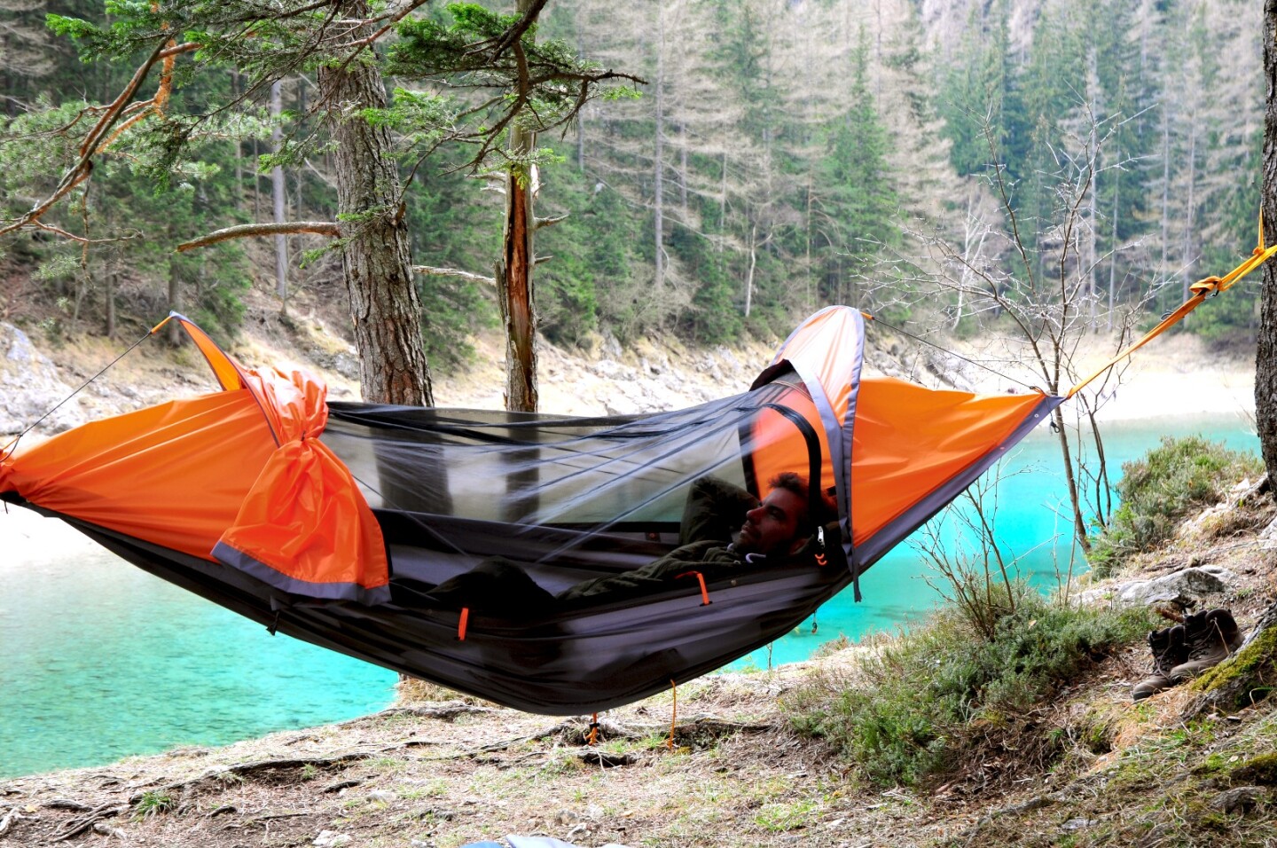 Flying Tent Sleeps In Or Below The Trees And Doubles As A Poncho 23x78x3 (52x198x7cm) aided by the internal foot pump, the pad inflates in 60 seconds. flying tent sleeps in or below the