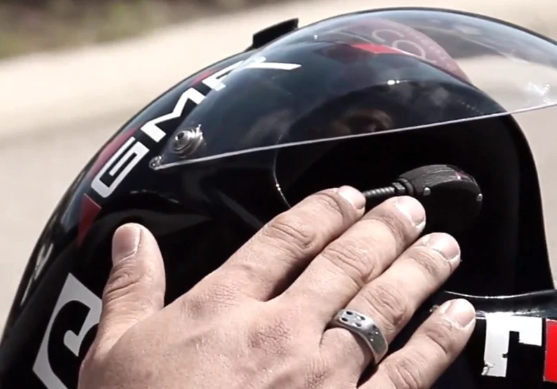 The prototype HUD from Recon Instruments Erban wore on his record-breaking run