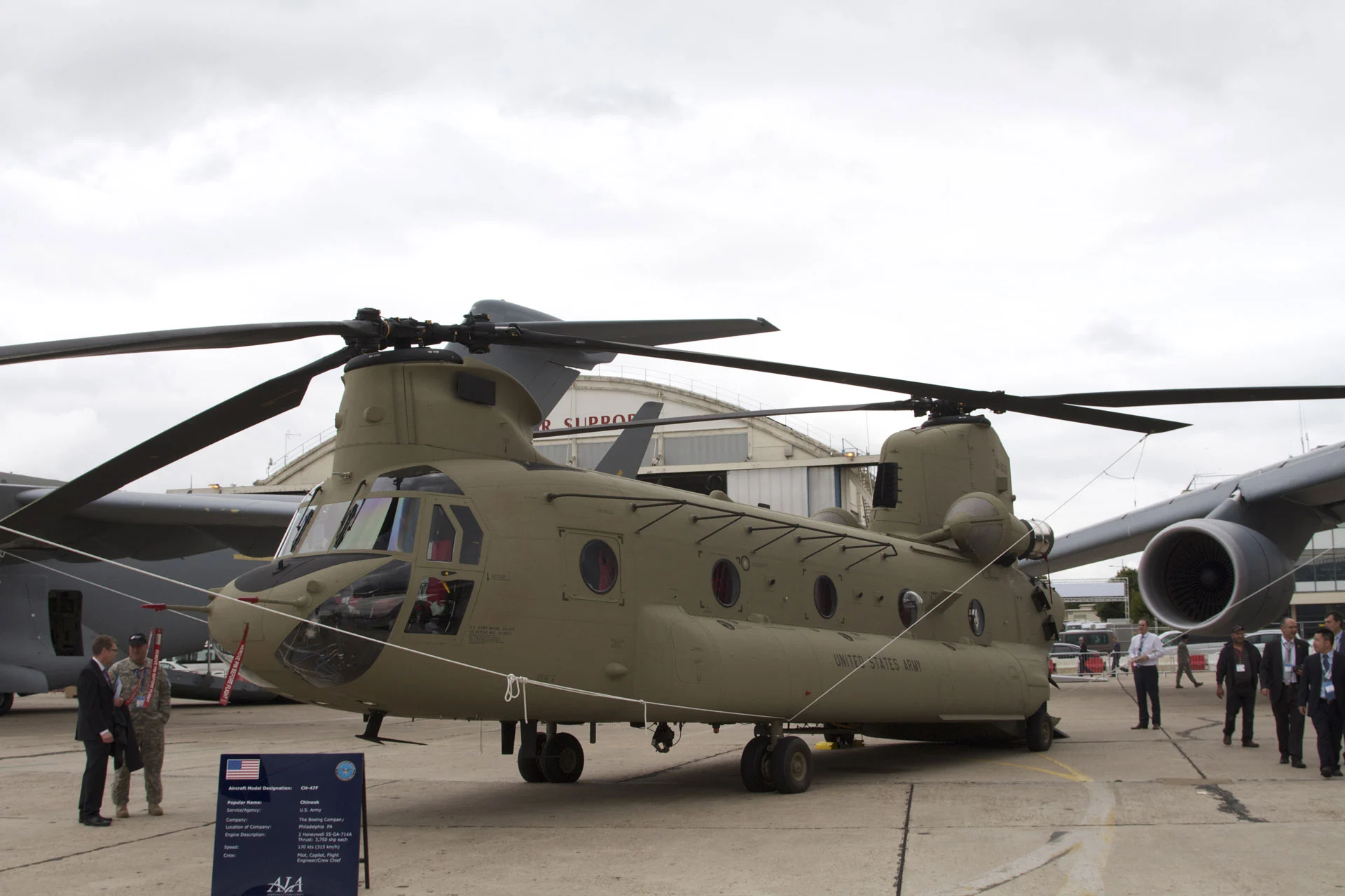 CH47F Chinook helicopter