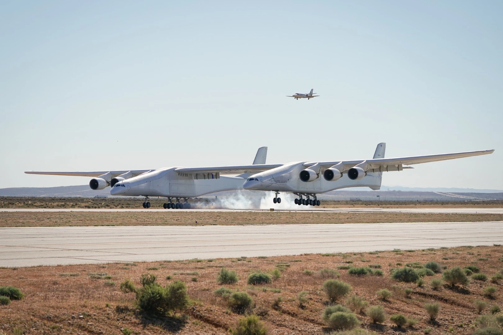 Stratolaunch touching down