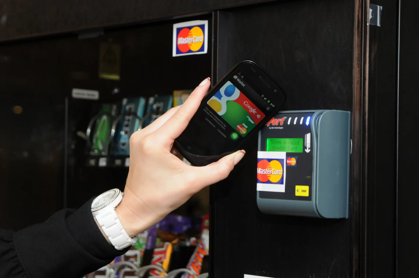 Google Wallet, an app that allows users to pay for items simply by tapping their smartphone on an NFC reader in a store, officially launched today
