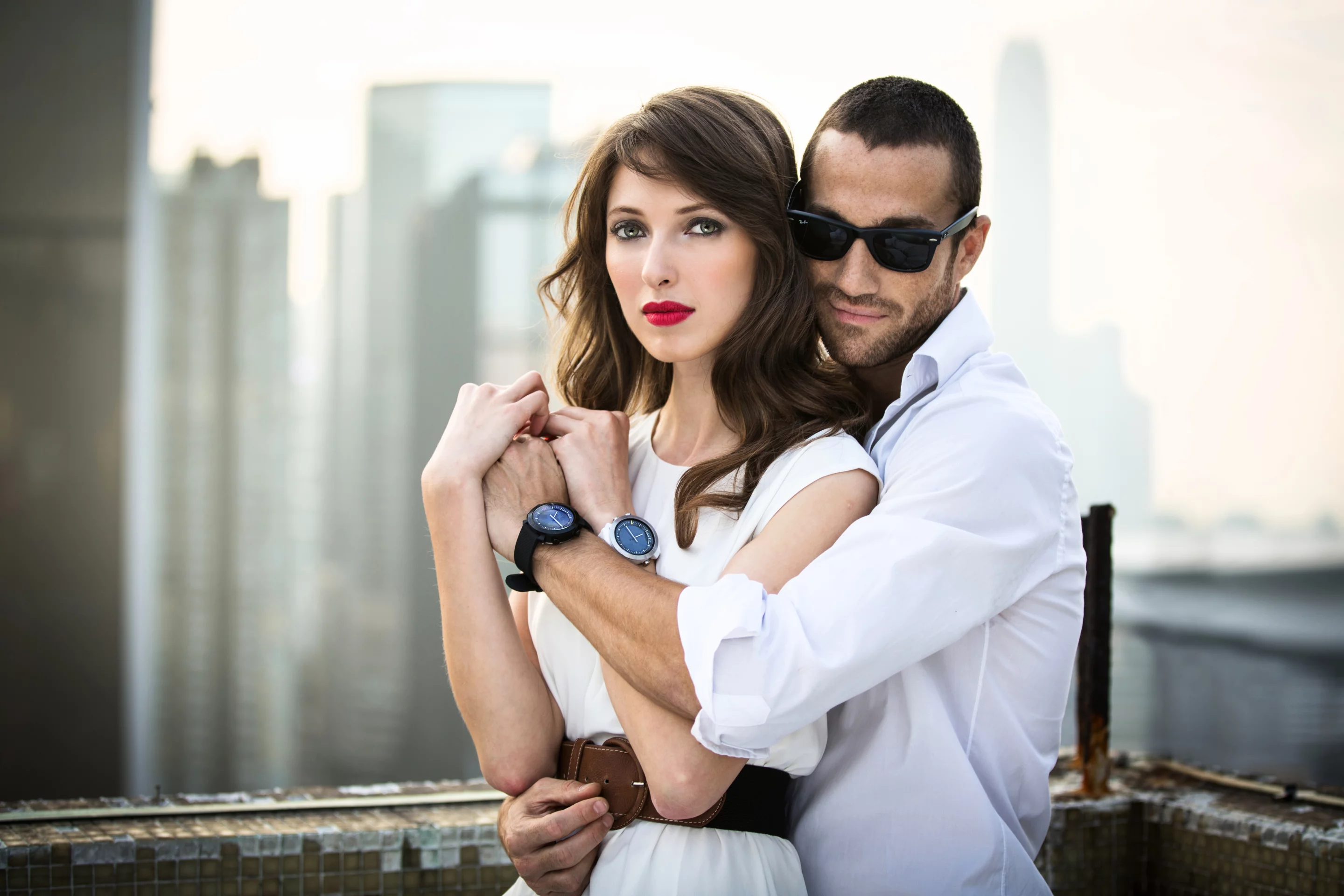 The Cogito Classic merges an analog movement with a connected digital display