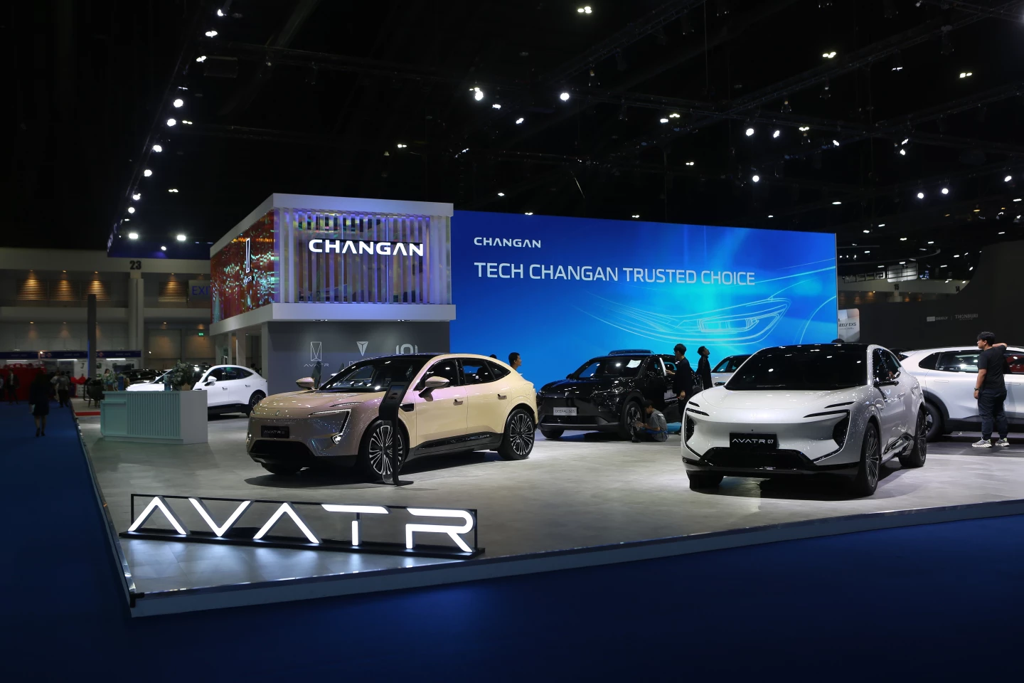 AVATR is a new brand aiming to use high tech to achieve its lofty luxury electric mobility goals. The Avatr 11 Royal has just been introduced to the Thai market with a price of US$88,000. The specs are outrageous, and the company is VERY impressive. The Royal has dual electric motors (544 horsepower, 720 Nm of torque), all-wheel-drive, an 111-kWh battery and Magnetorheological Suspension which provides both comfort and performance. The four-seater VIP cabin is "inspired by the Royal Opera," and conveys luxury in every detail. The seats are all independent fully-adjustable and covered in Nappa leather, the Meridian™ sound system offers surround sound from 25 premium quality speakers and there's a cabin fragrance system with selectable scents to match your mood. The price includes the first 12 months of first-class insurance, a free home charger including installation, eight years of emergency assistance, and six free maintenance services.
