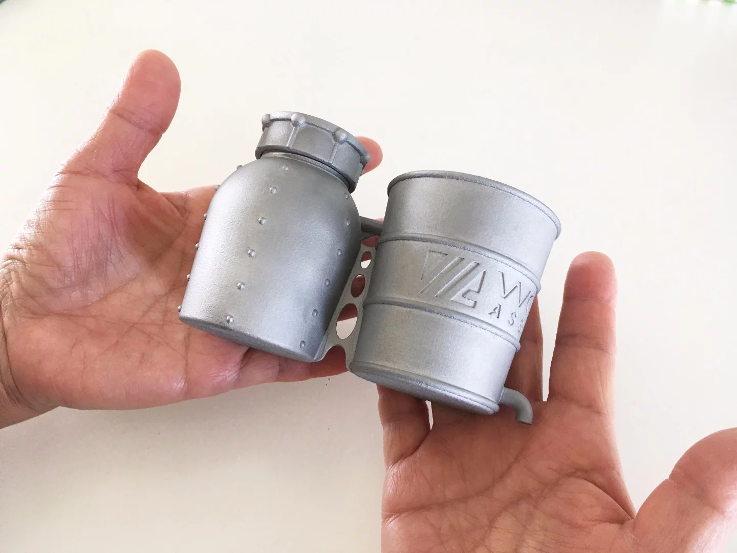 The iStill measures 117 mm long, 58 mm wide and 66 mm high