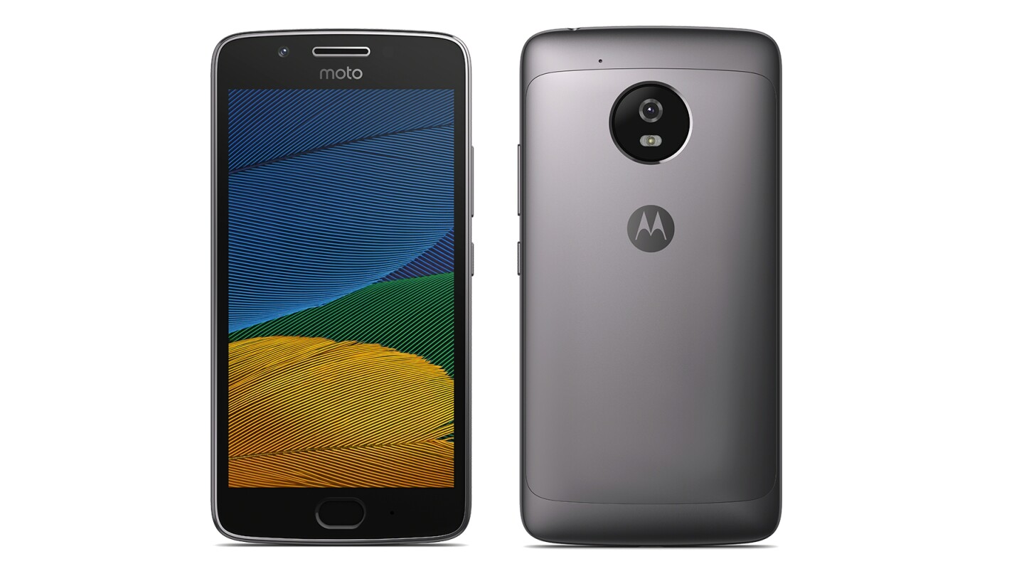 Moto G5 in lunar gray