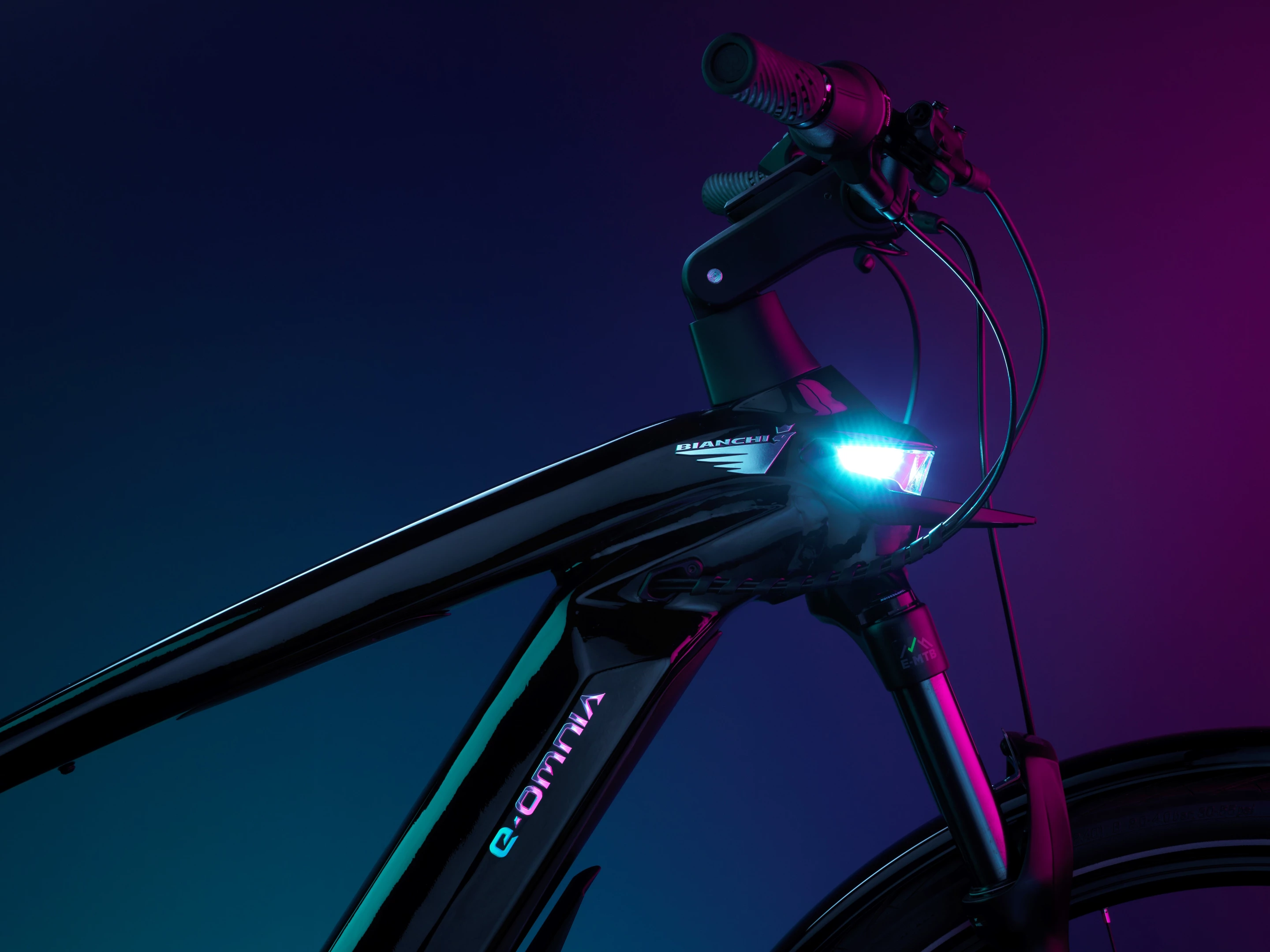 The e-Omnia ebikes come with 40-Lux lighting to the front and rear