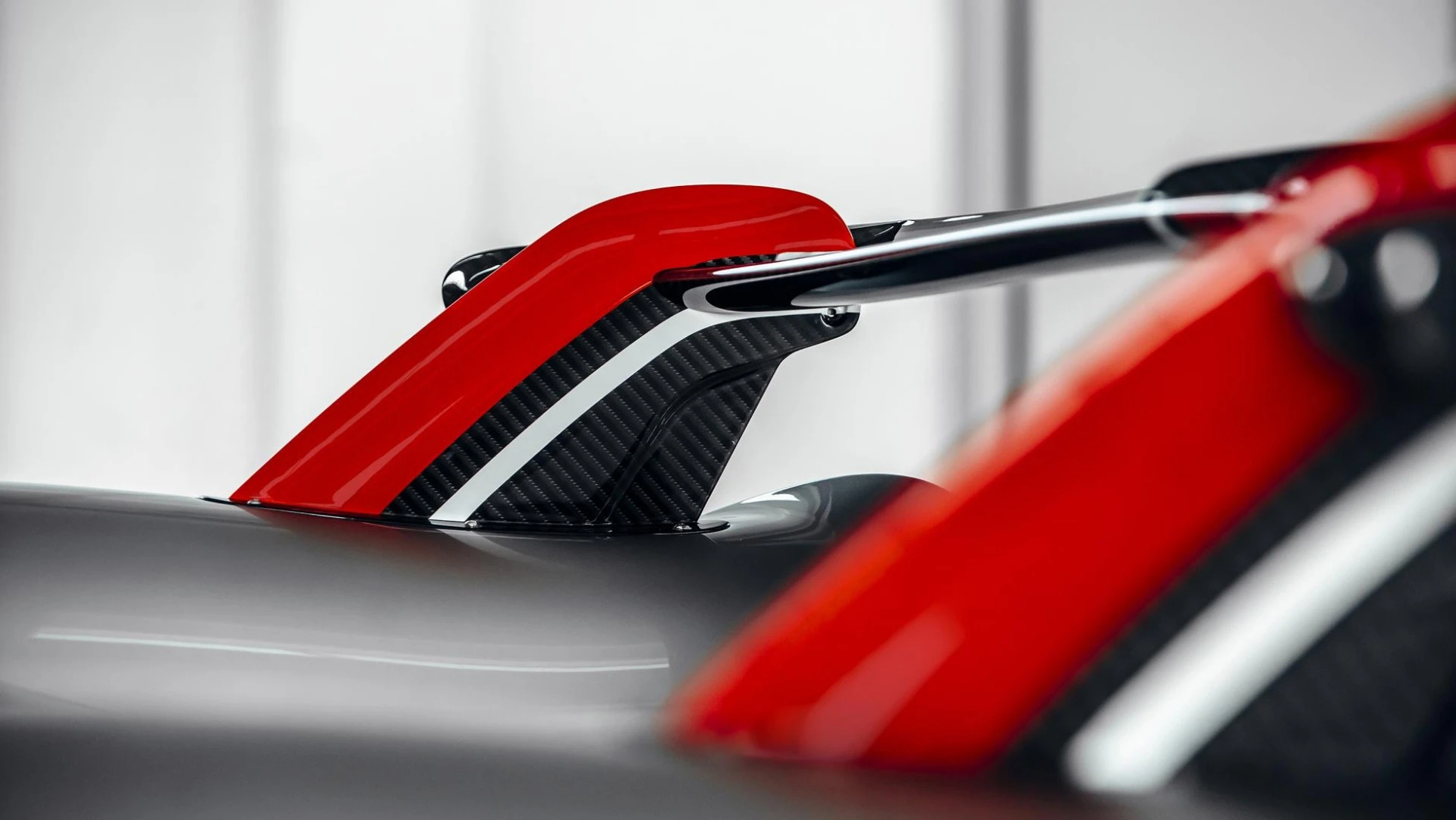 Aeros focused on 500 kg of downforce at 174 mph