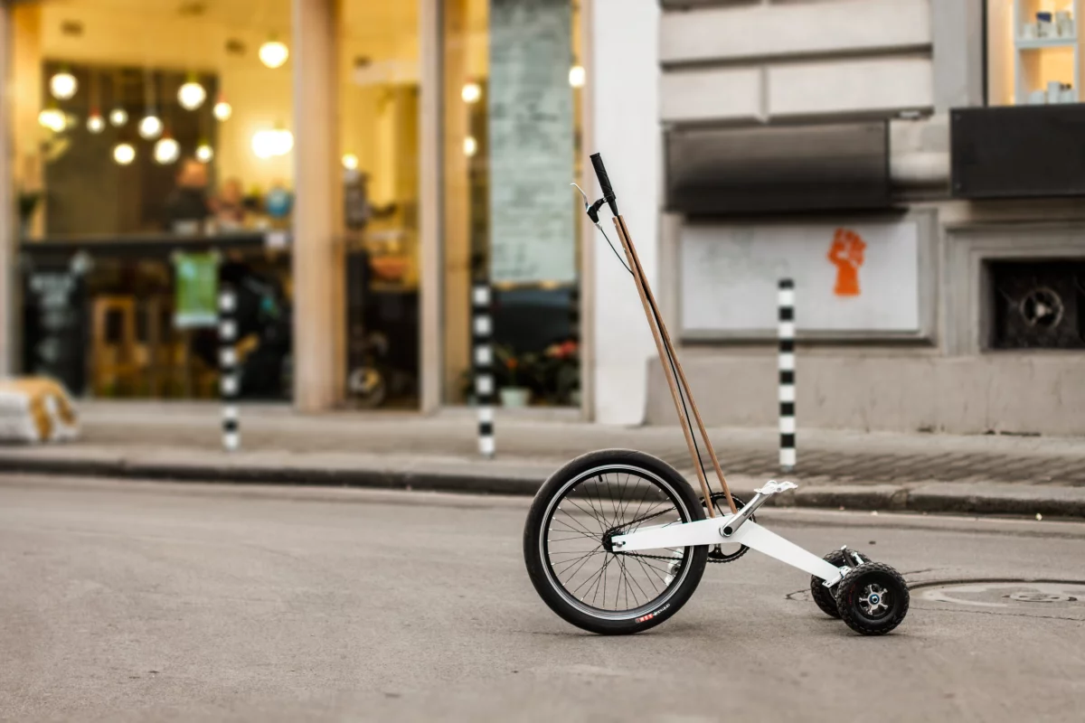 Kolelina is looking to raise US$80,000 through Kickstarter in order to manufacture and sell the Halfbike for $800