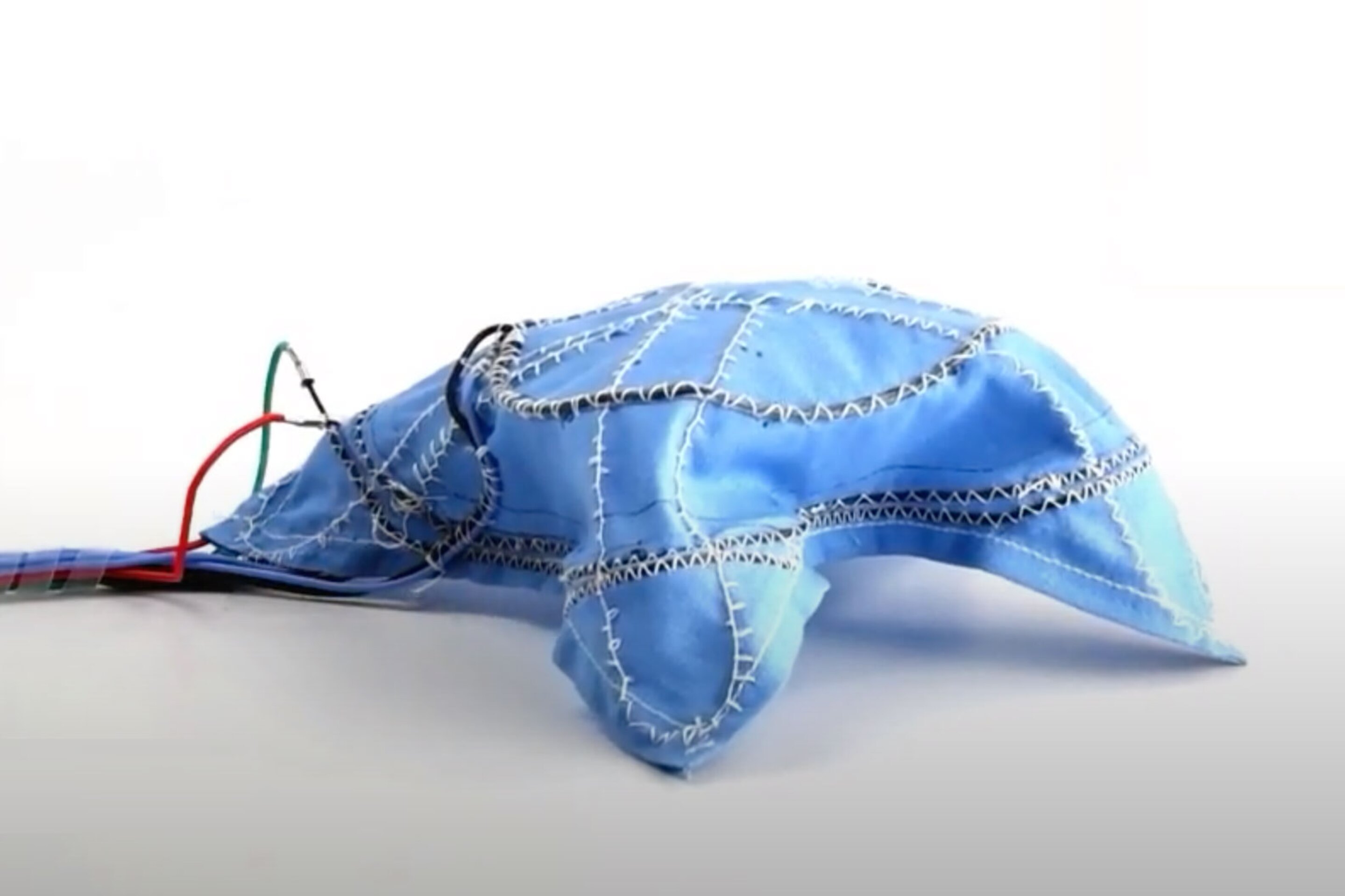 Shapechanging "robotic fabric" switches between soft and strong