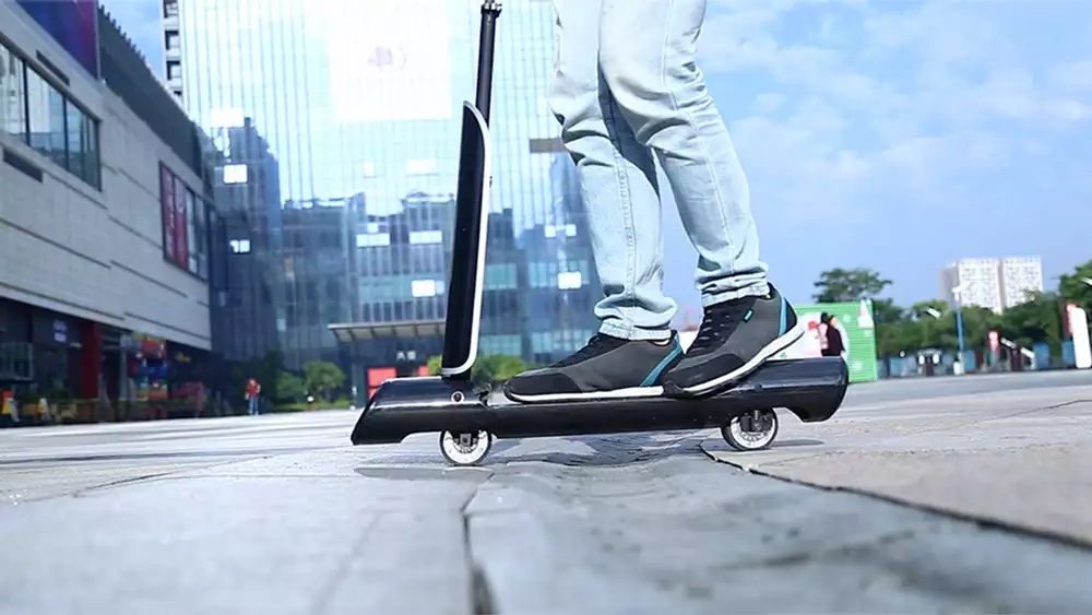 With a range of 7.5 mi (12 km) and an ability to tackle inclines of 10 degrees, the GoTube obliterated its Kickstarter goal after launching in December 2016