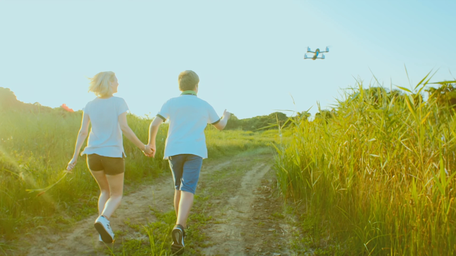 The complete Shift drone and controller together are available for a pledge of $790