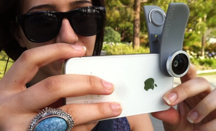 The Mobi-Lens attached to an iPhone