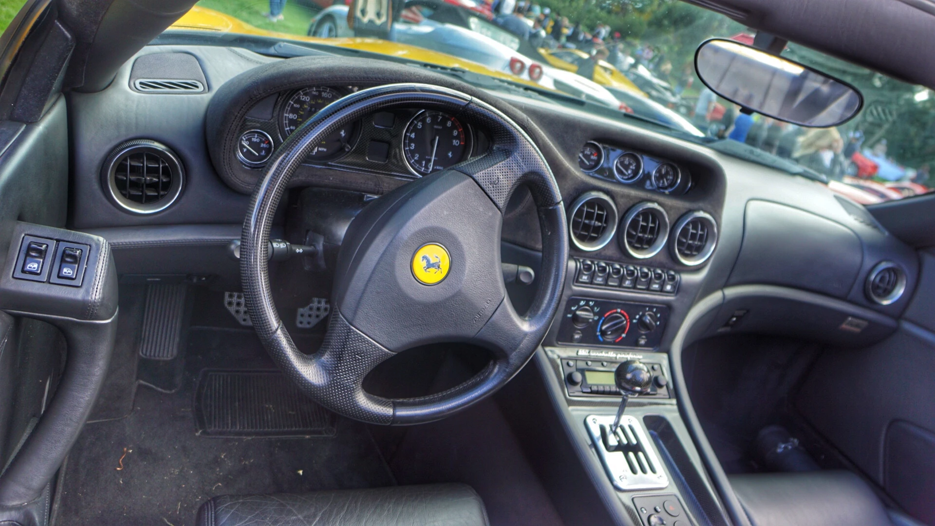 2001 Ferrari 550 Barchetta, interior