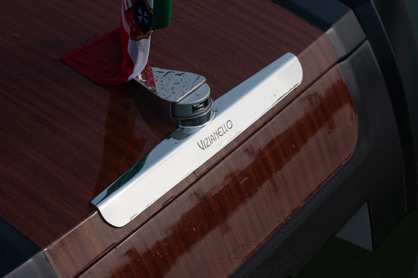 Sailing-Stream.fr ⚓ Le bateau-taxi hybride de Venise allie une technologie moderne à un design classique ⚓ Vizianello sert de constructeur Thunder